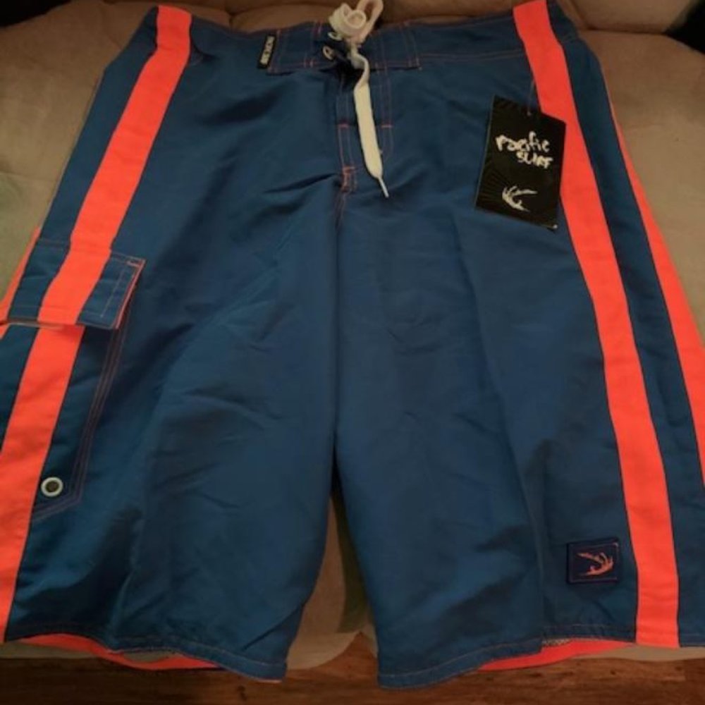 Men’s medium swim trunks- Pacific Surf NWT